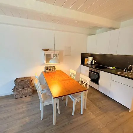 Timmenhus - An Der Ostsee * Timmendorfer Strand